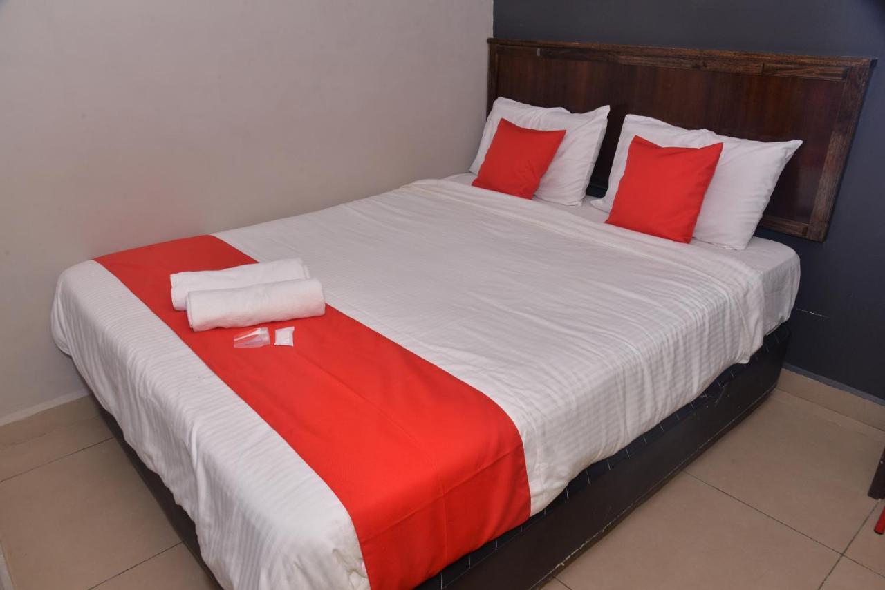 Nice Stay Hotel Raub Exterior foto