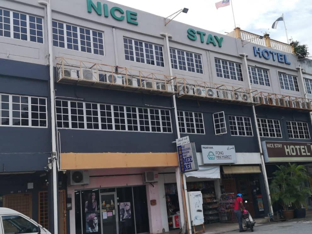 Nice Stay Hotel Raub Exterior foto